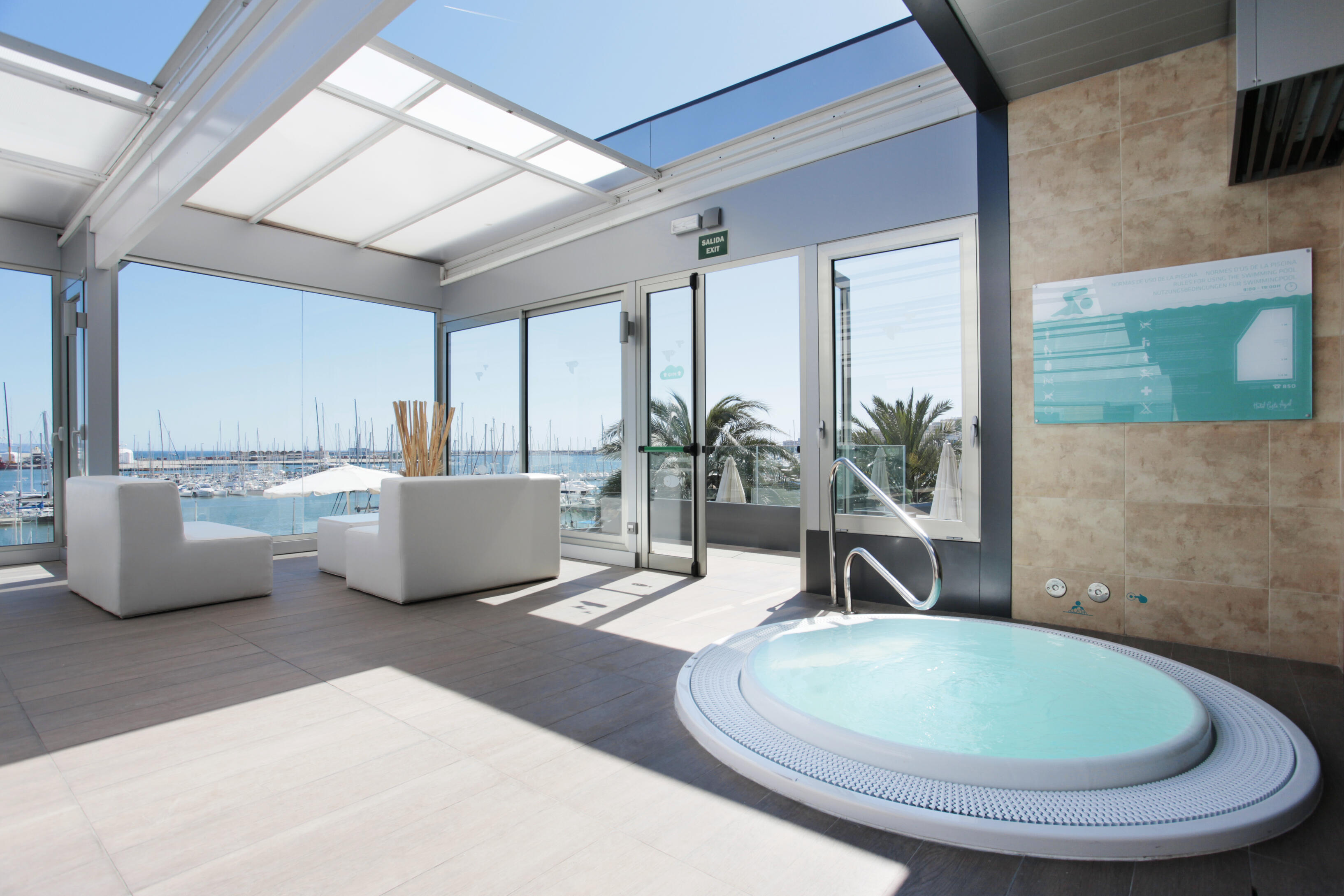 HCA-FO-20140521-PISCINA (2).jpg